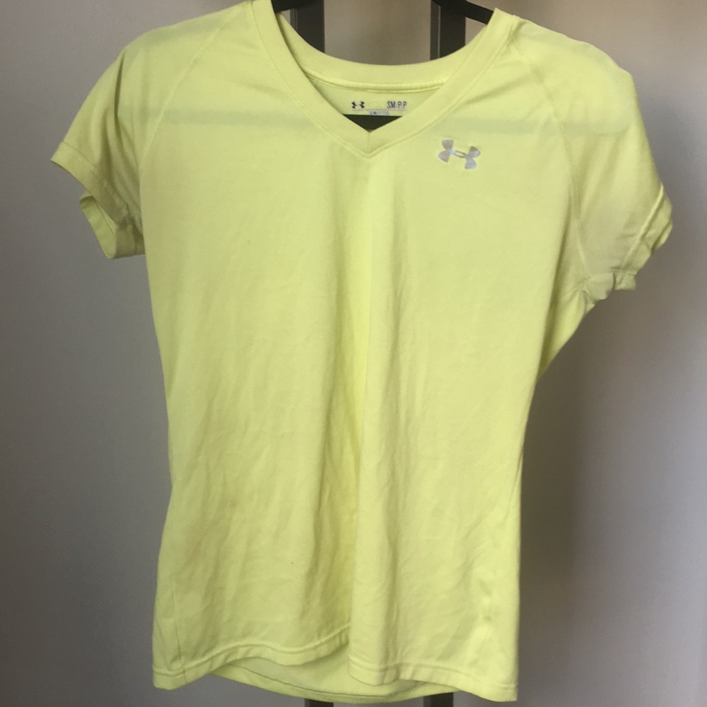 Yellow Under Armour heatgear